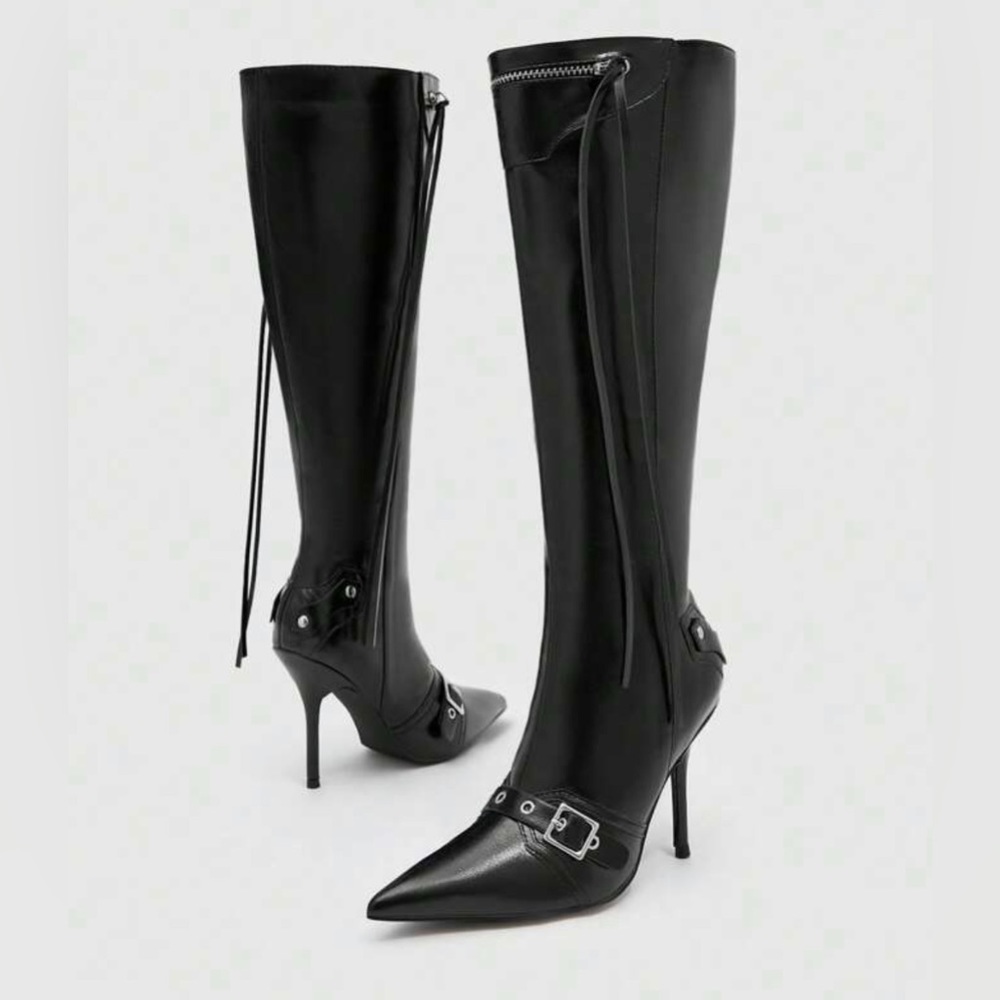Trending Buckle Stiletto Heeled Classic Black Fall Boots, size 8 - Picture 1 of 8